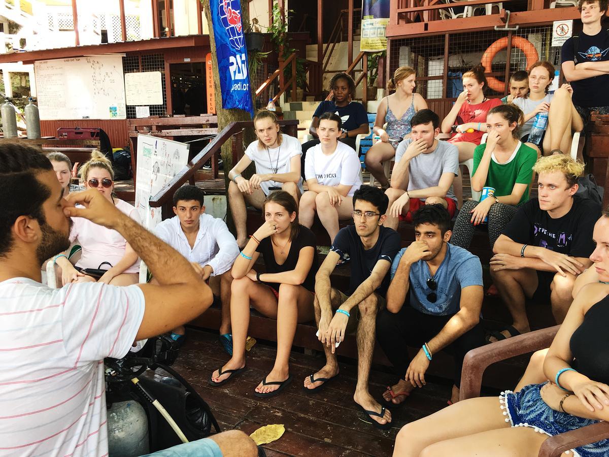 Quiver Dive Team Perhentian Dorm Pulau Perhentian Kecil ภายนอก รูปภาพ
